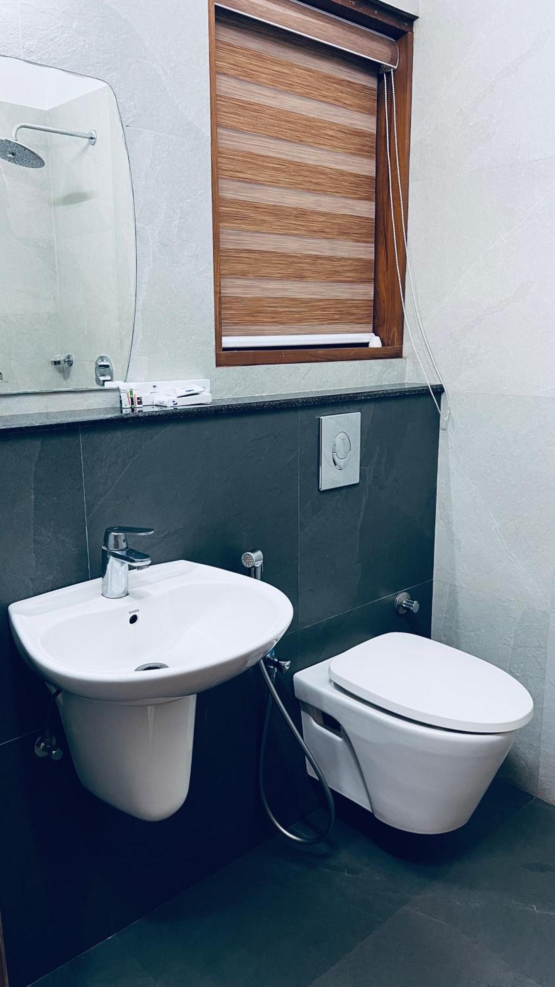 Apartament Waterfront By Palmyra Kollam Zewnętrze zdjęcie